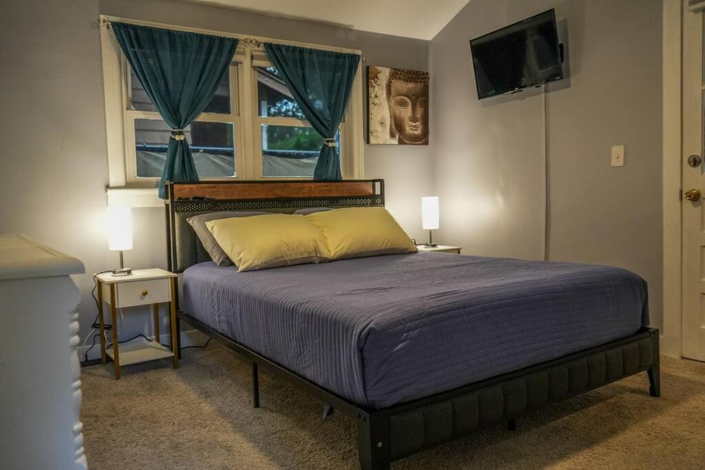 Villa Historic Coastal Haven- Pet Friendly Fast Wi-Fi Norfolk Esterno foto
