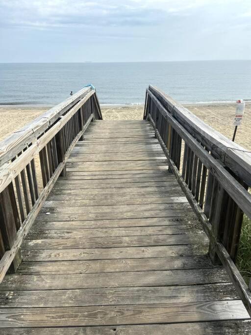 Villa Historic Coastal Haven- Pet Friendly Fast Wi-Fi Norfolk Esterno foto